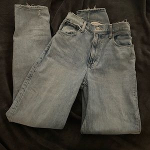 Abercrombie 90s straight ultra high rise